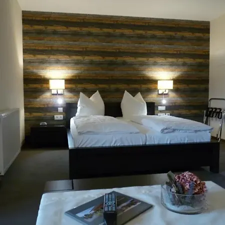 Spreewaldhof Romantik - Garni Hotel Neu Zauche